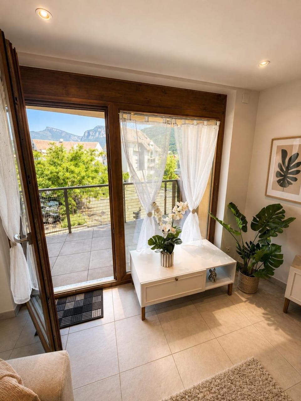 New Appart Cocon chic 2 ou 4 pers Lac et Montagne Apartment in Auvergne-Rhône-Alpes
