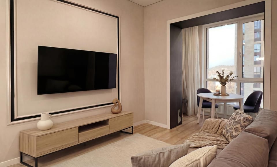 View (from property/room), Living room, Seating area, City view