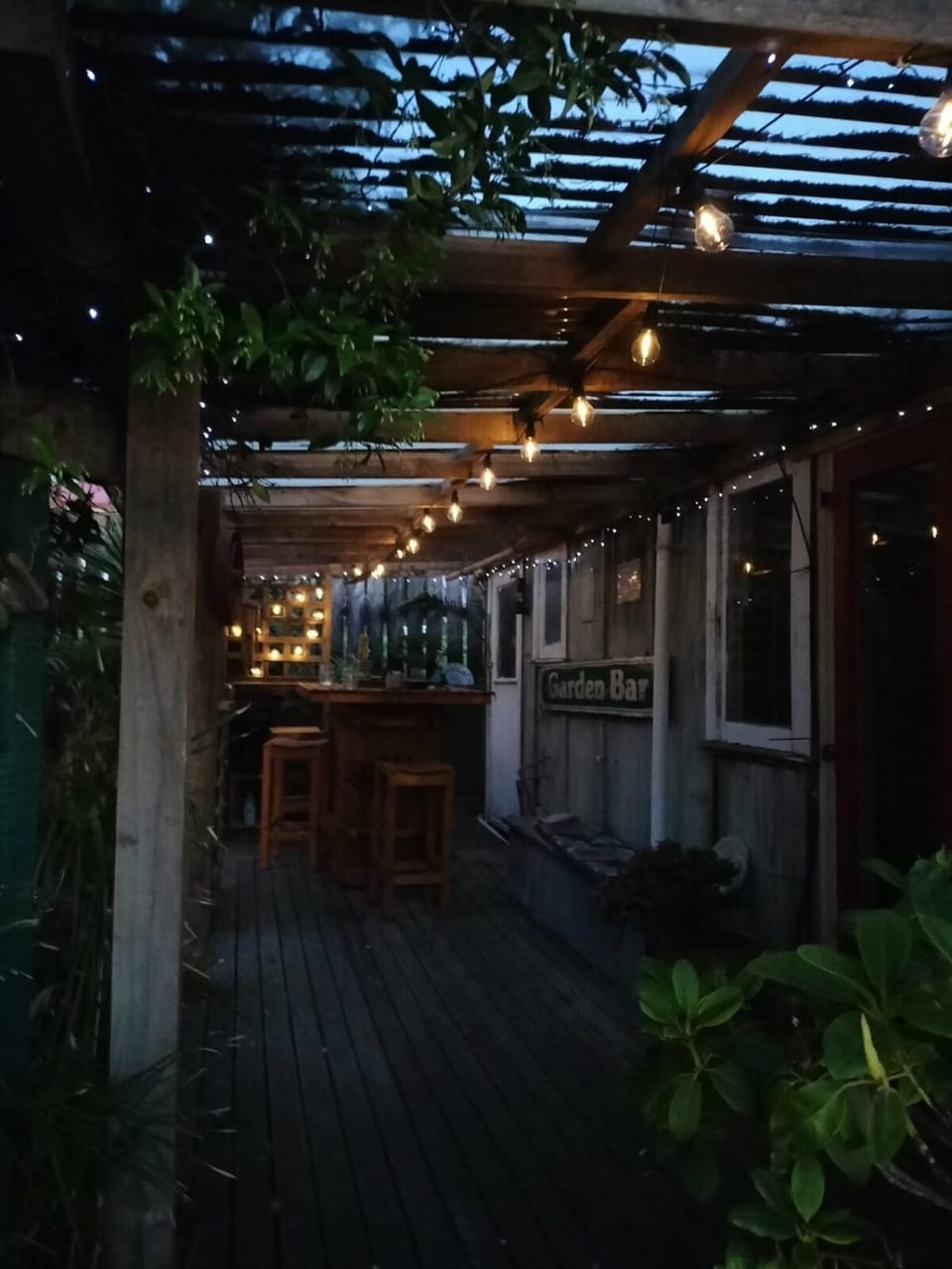 Le Bach - Rustic Central Raglan House in Raglan