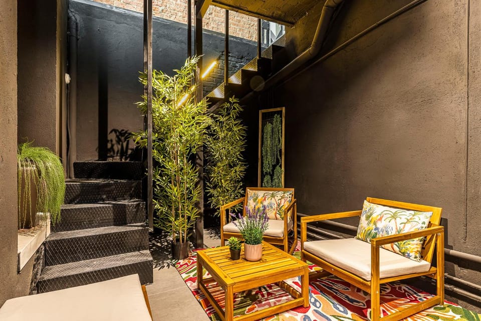 Queen's Chamberí Boutique - Alojamiento corta estancia Bed and Breakfast in Madrid