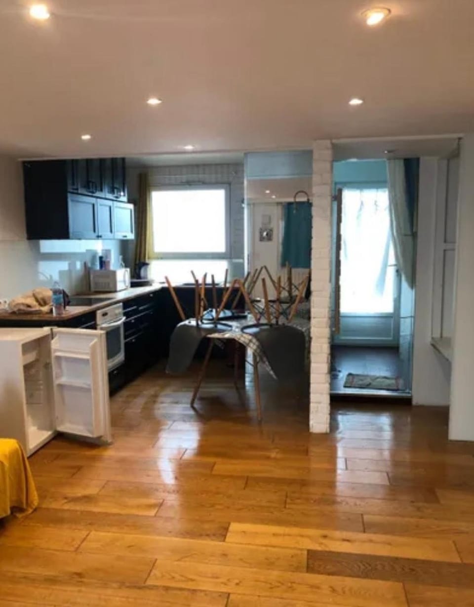 Vaste studio lumineux Apartment in La Rochelle