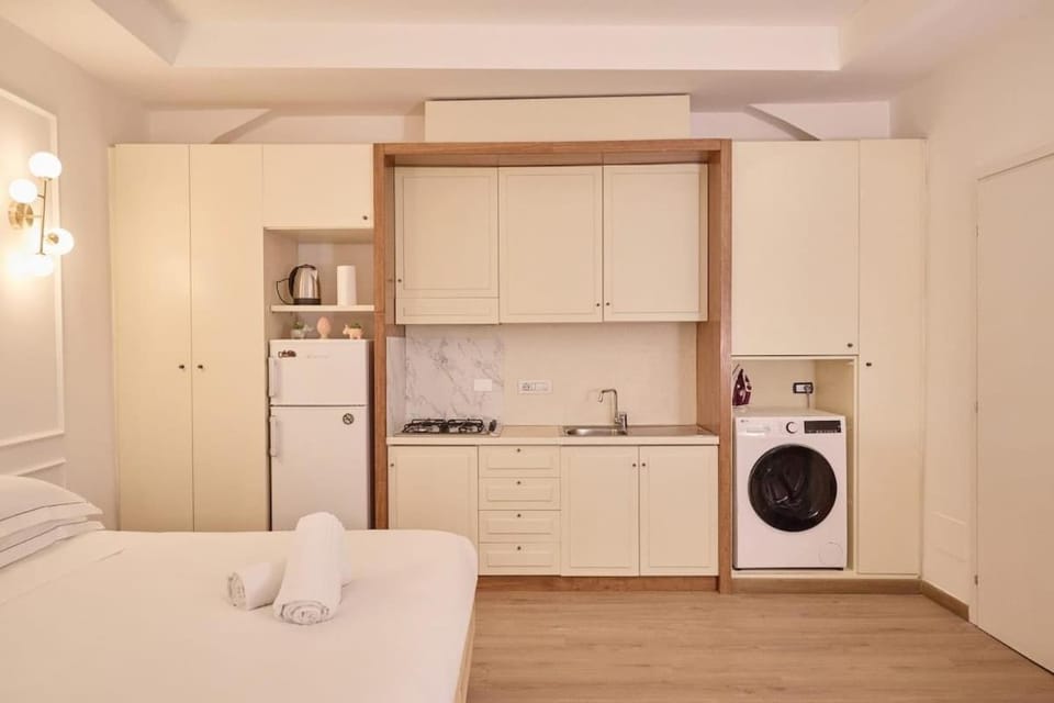 Romantic Medici Chapels Retreat for Two Apartment in Florence