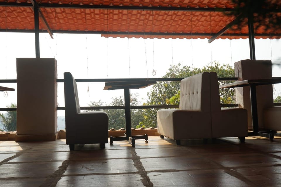 Dining area, Diving, Diving