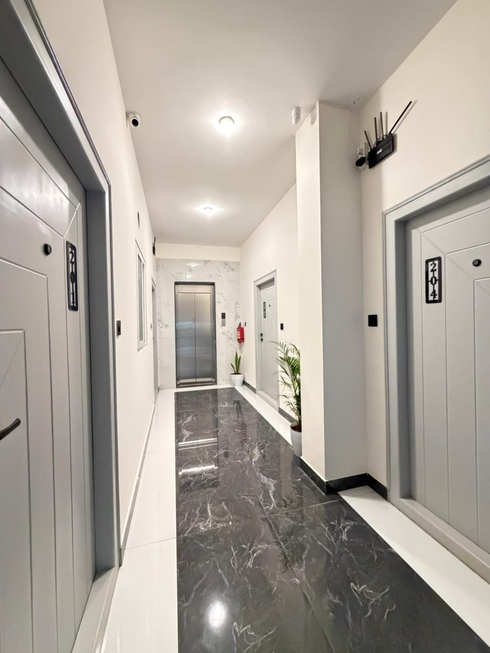 Lobby or reception, elevator