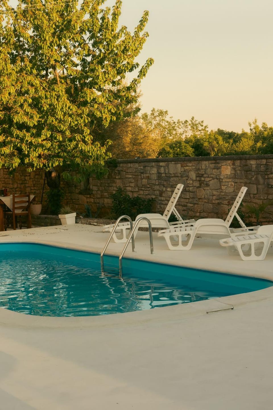 View (from property/room), Swimming pool, sunbed
