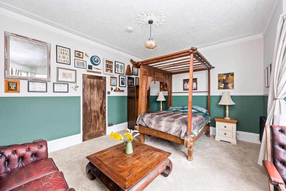 Bed, Bedroom