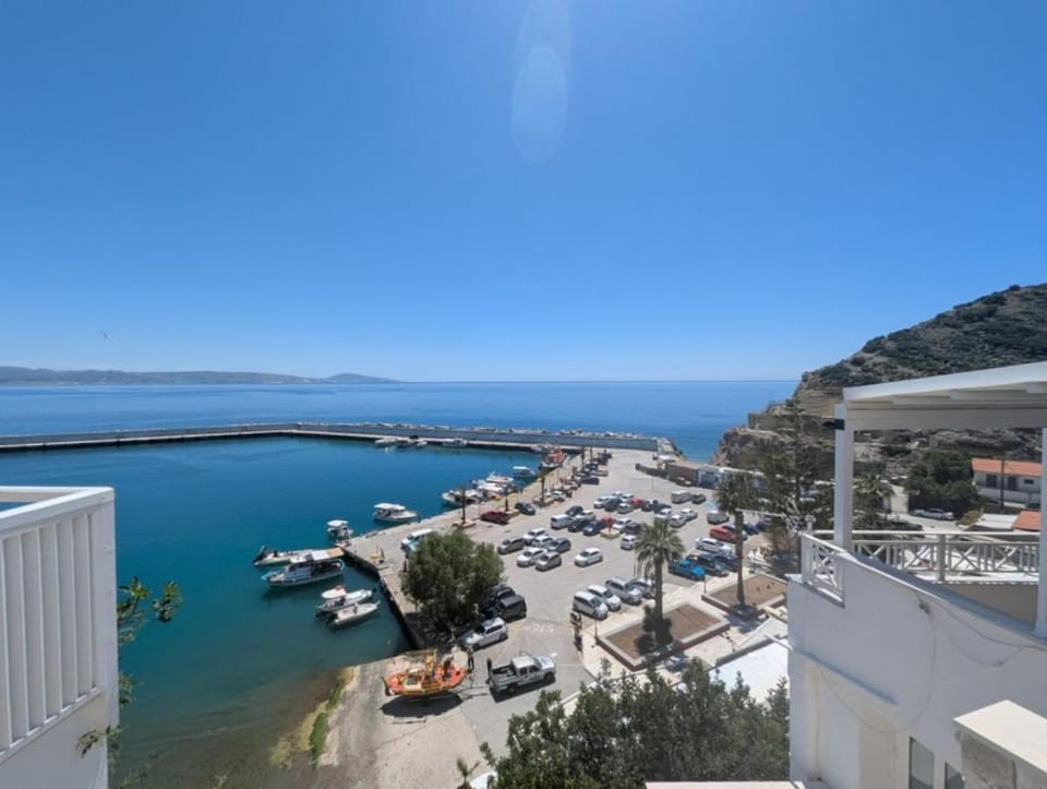 City view, Sea view, Street view