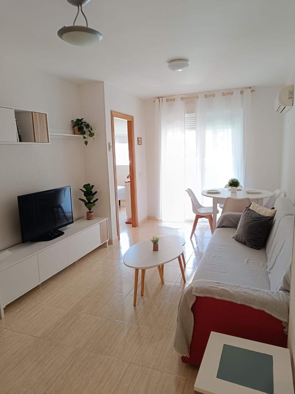 Communal lounge/ TV room, Living room