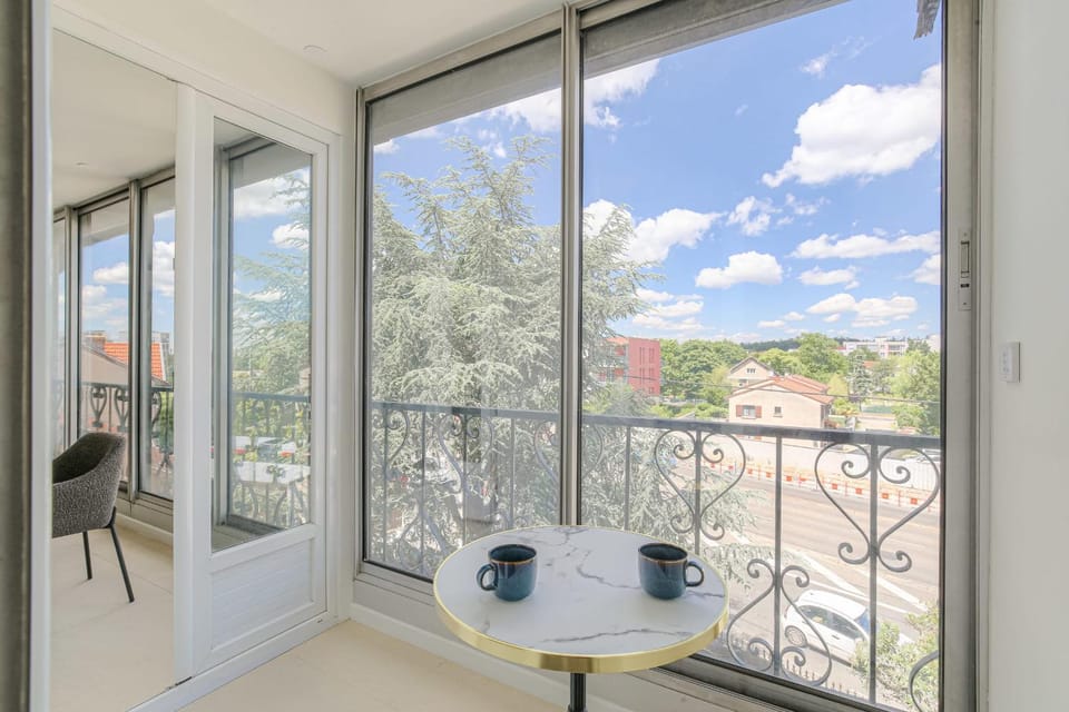 Design et Cosy de standing Apartment in Lyon