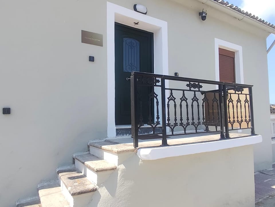 Green Stone Villa Corfu Town House in Peloponnese, Western Greece and the Ionian