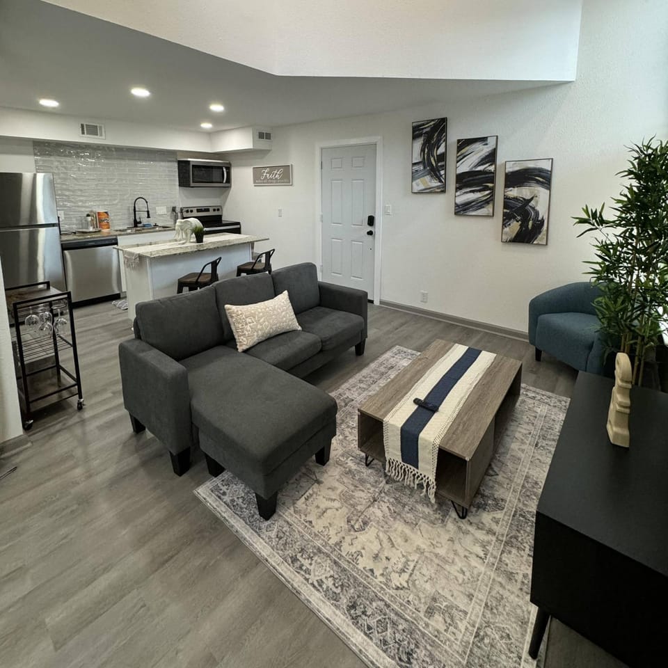 BR Dallas H5 Apartment in Dallas