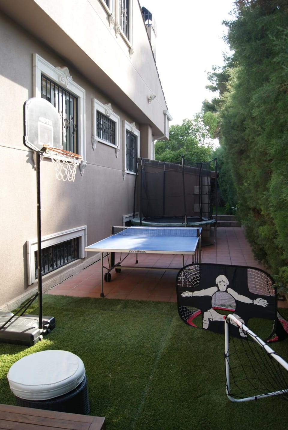 Espaciosa villa con piscina, ideal para relajarse en familia House in Community of Madrid