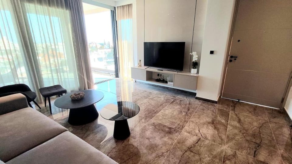 Zantis Executive Suites 101 Apartment in Germasogeia
