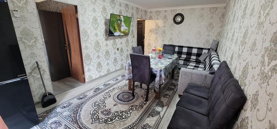 Communal lounge/ TV room, Living room