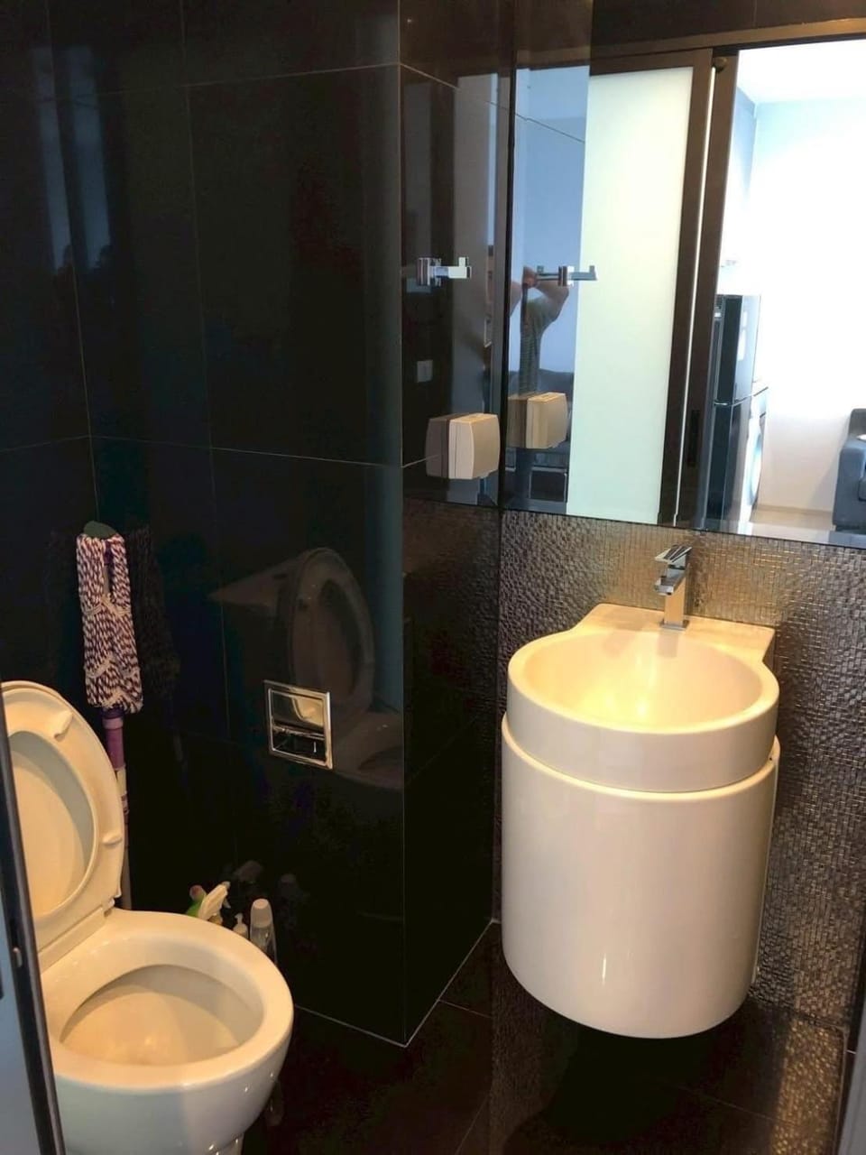 Thong Lor Minimalist next to BTS Apartment in Bangkok