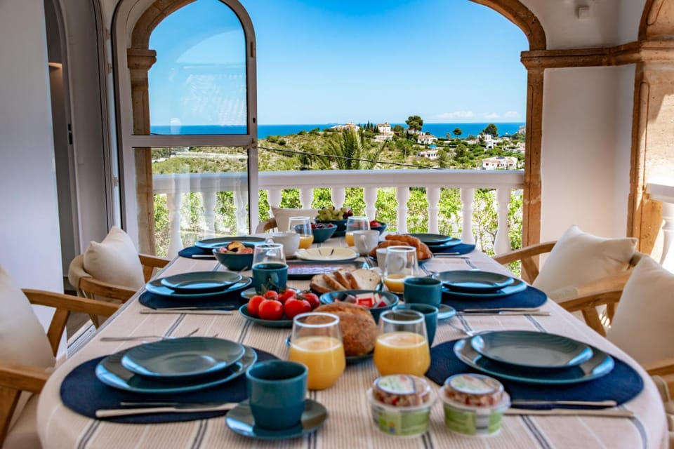 View (from property/room), Balcony/Terrace, Sea view, Continental breakfast