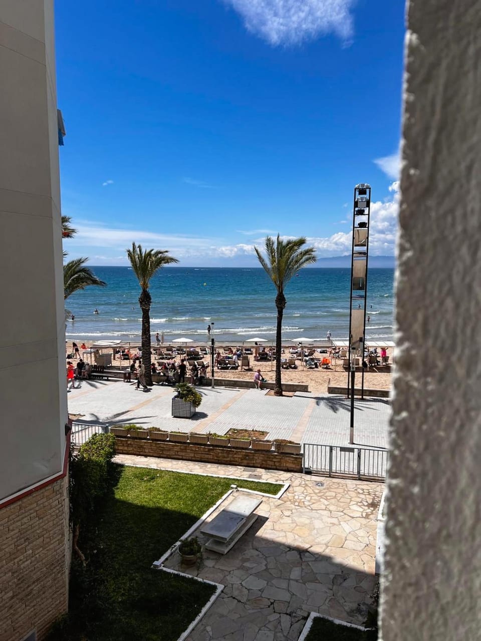 View (from property/room), Sea view, Sea view, Street view