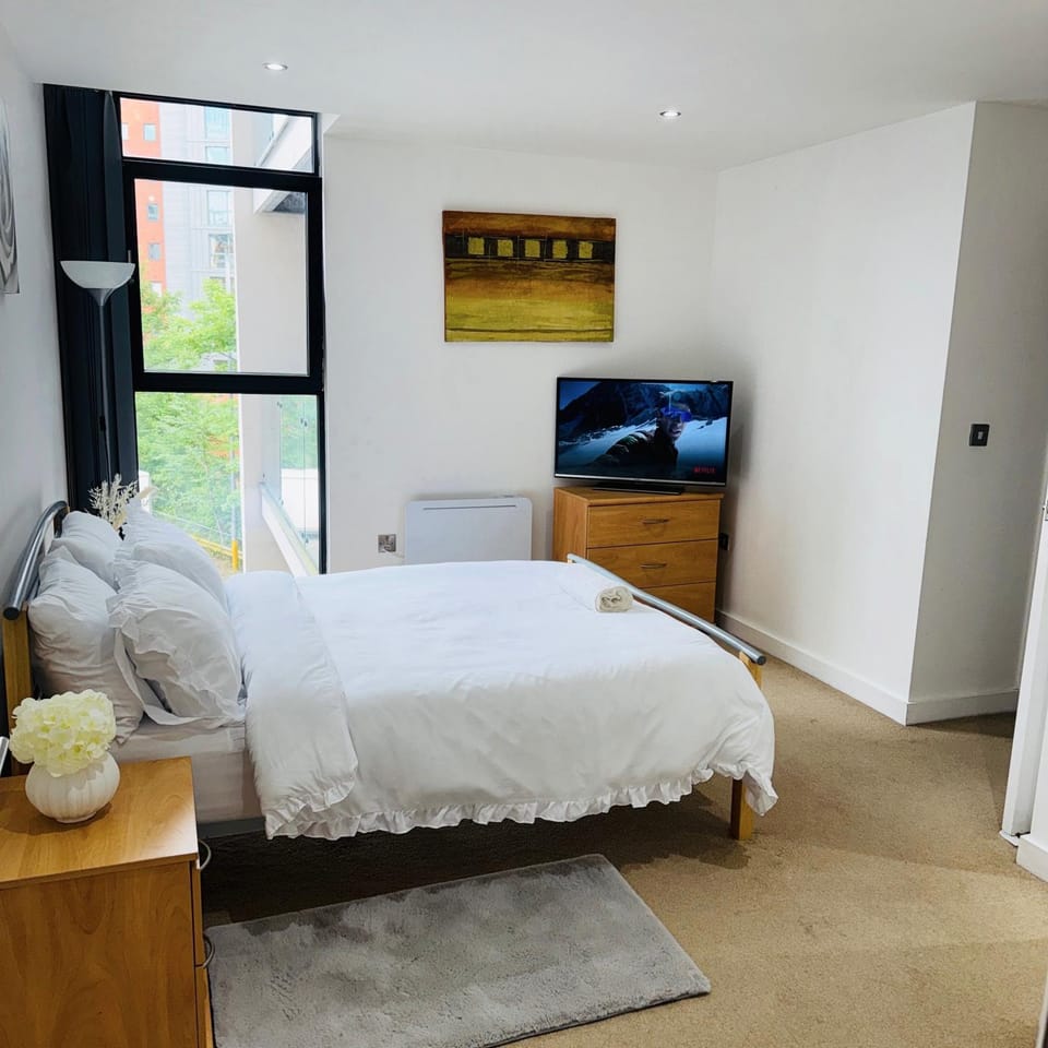 2 Bedroom Flat Deansgate Manchester Apartment in Salford