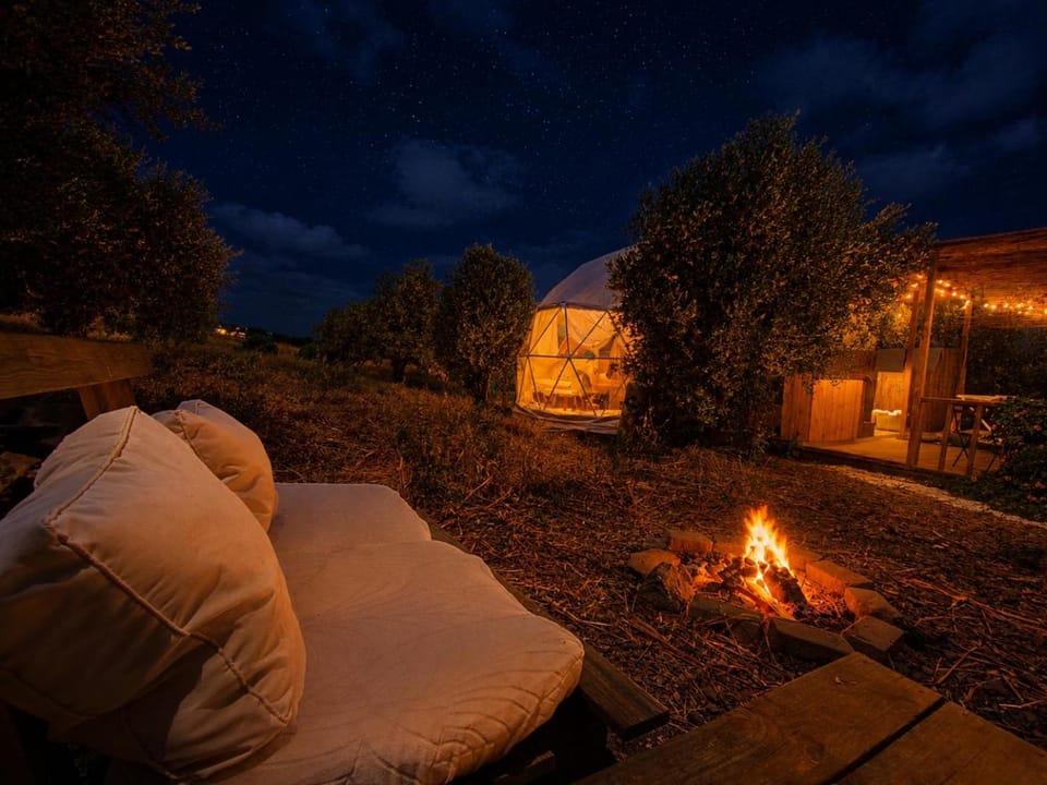 Olive Dome 2 - כיפה גיאודזית קטנה ומודרנית בין עצי הזית Luxury tent in North District