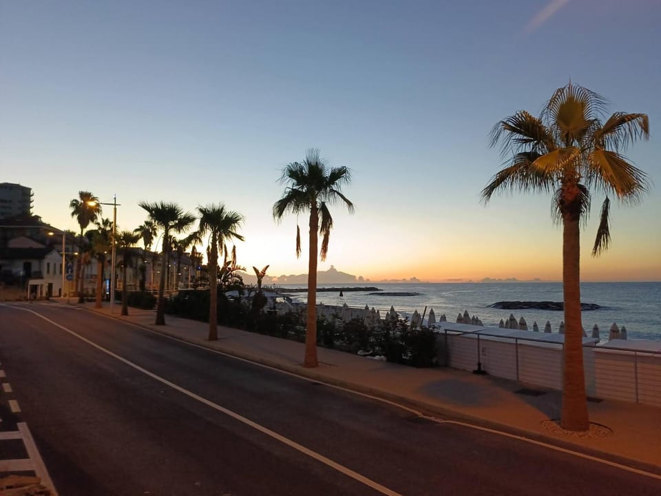 sunset suite con terrazza e barbecue Apartment in Imperia