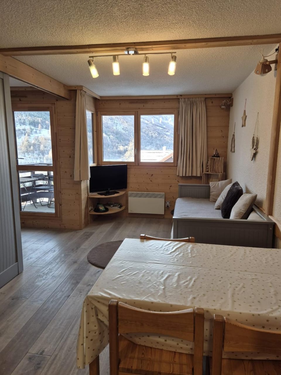 Magnifique appartement 4 personnes a Chantemerle - Serre Chevalier Apartment in Saint-Chaffrey