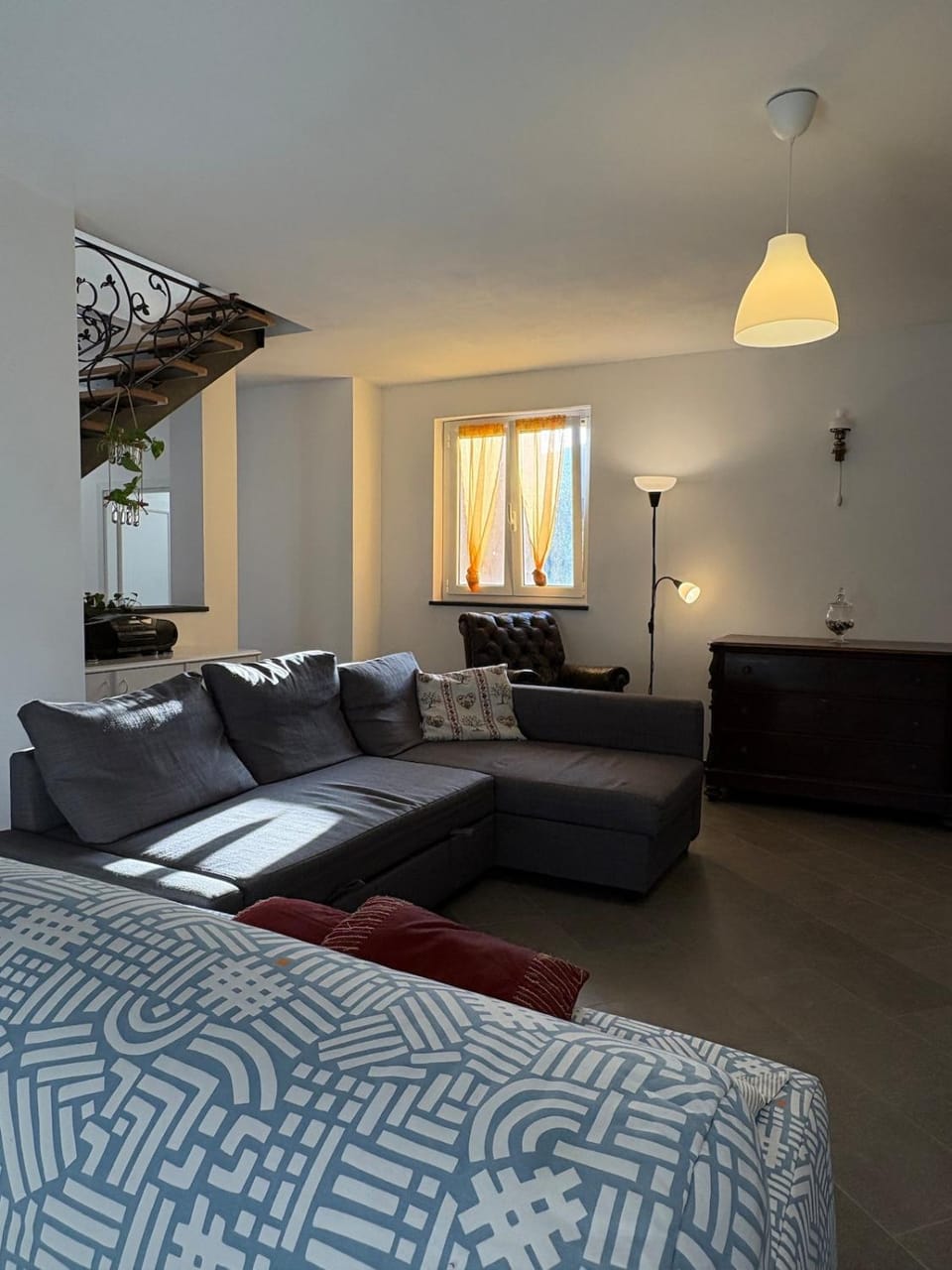 Communal lounge/ TV room