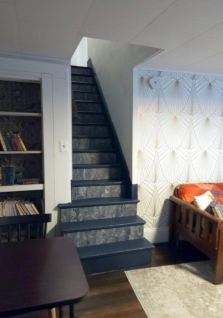 The Parlour 2 bedroom Sleeps 4-6 Apartment in Rumford