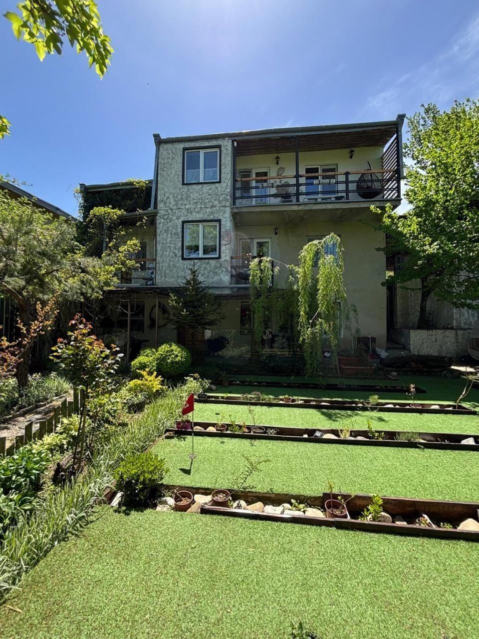 Property building, Garden, Minigolf