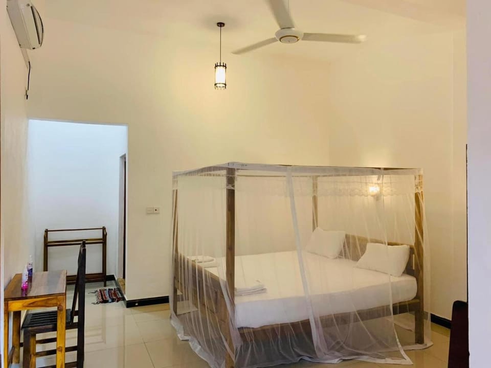 Bed, Bedroom, air conditioner