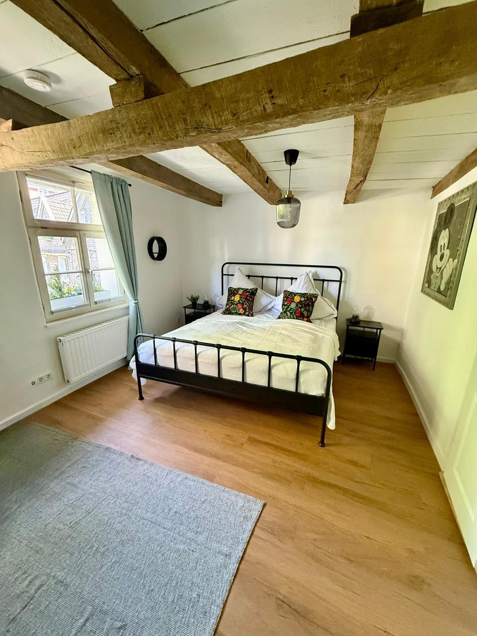 Bed, Photo of the whole room