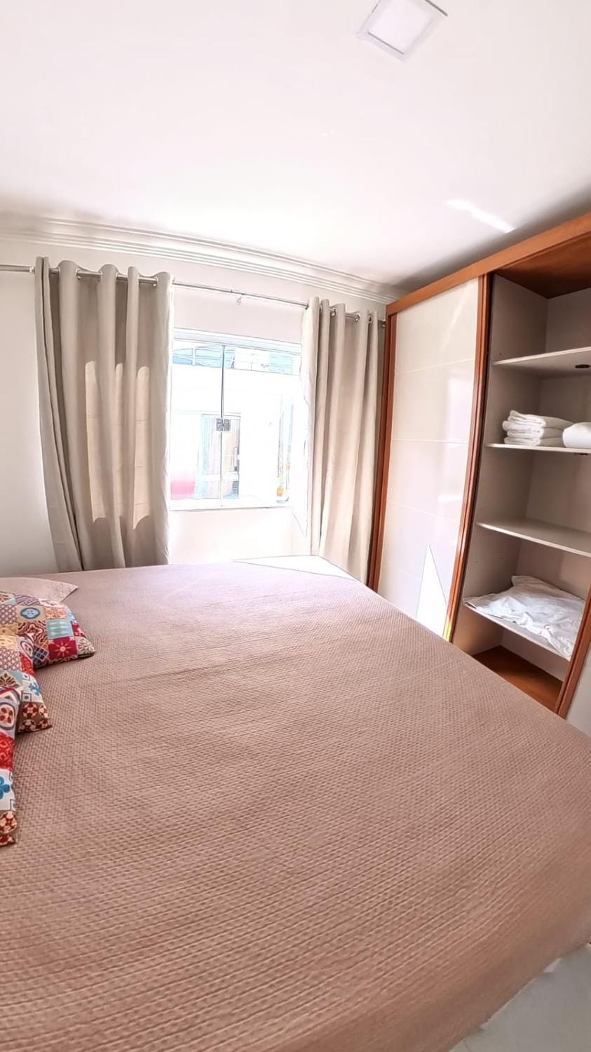 Bed, Photo of the whole room, wardrobe