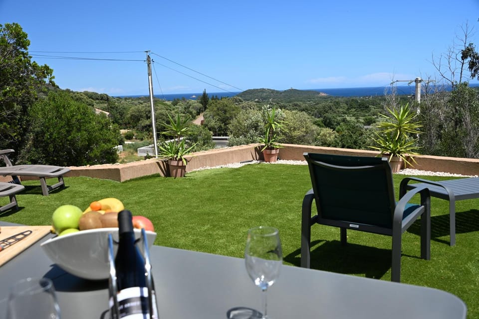 Garden, Sea view