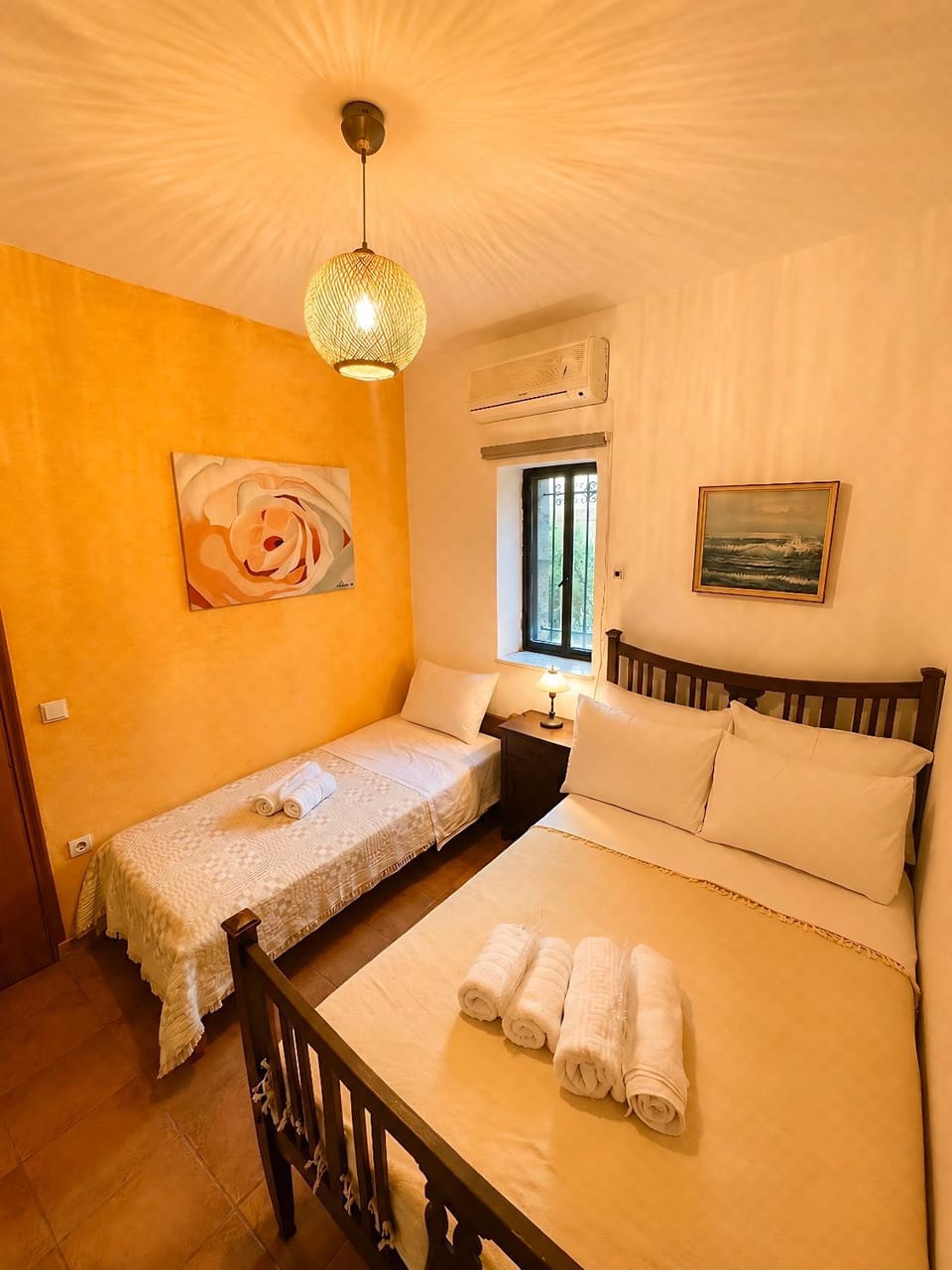 Bed, Photo of the whole room, Bedroom, towels, air conditioner