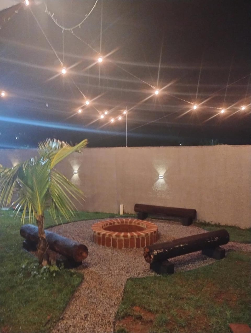 Casa Boracéia, 1 Suíte, 2 Quartos e 1 banheiro, próximo à praia House in São Sebastião
