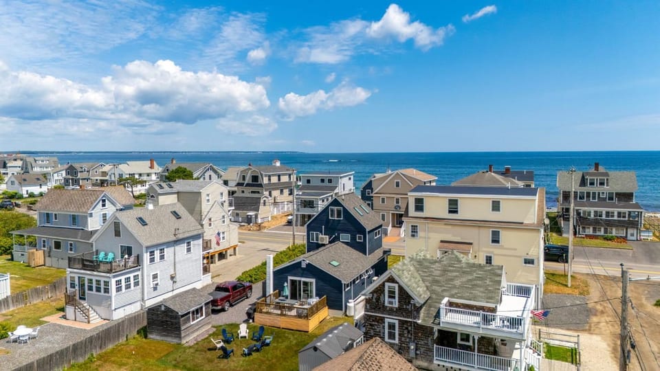 Mimi's Beach House Beach Access House in Wells