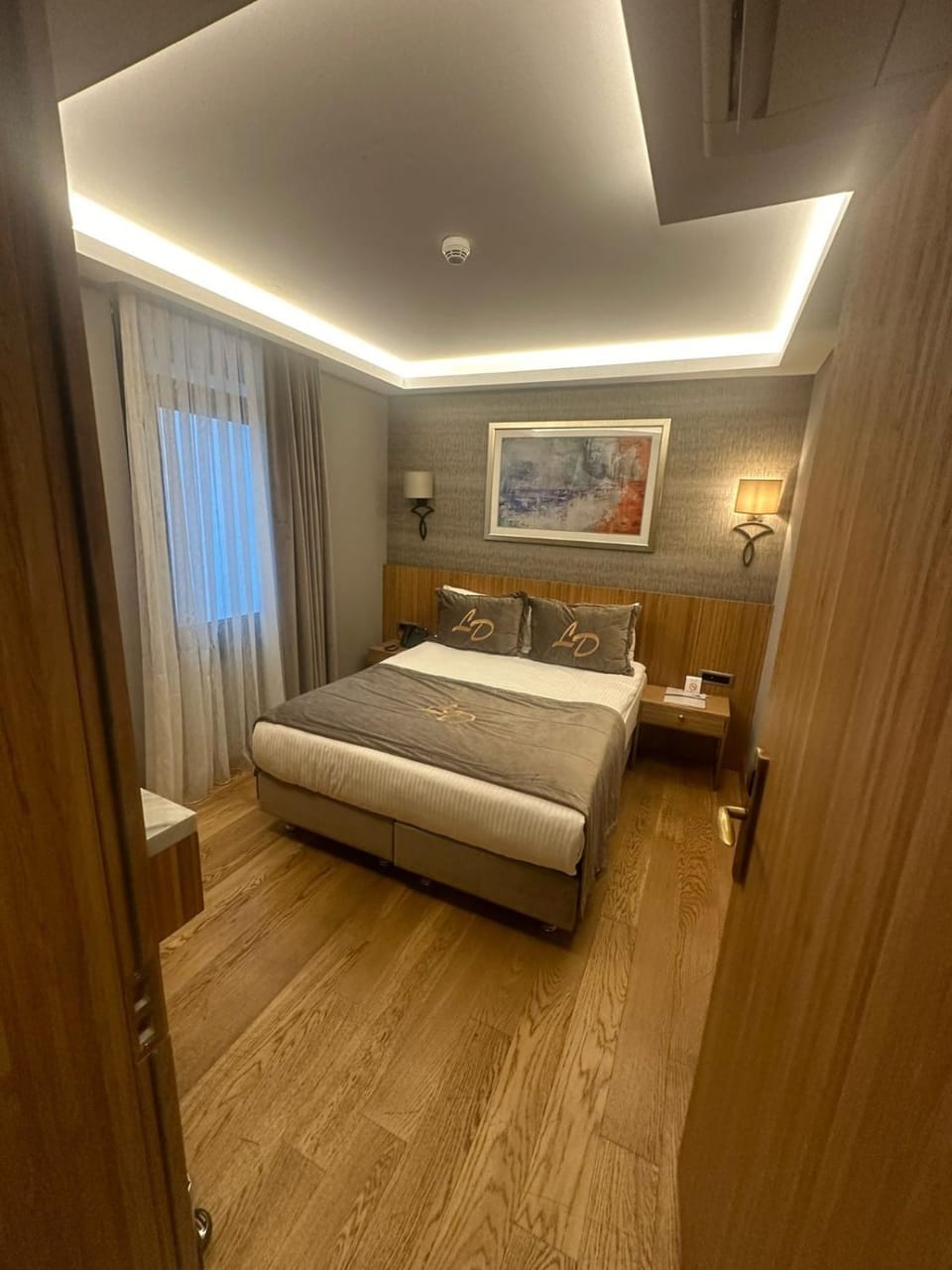 Photo of the whole room