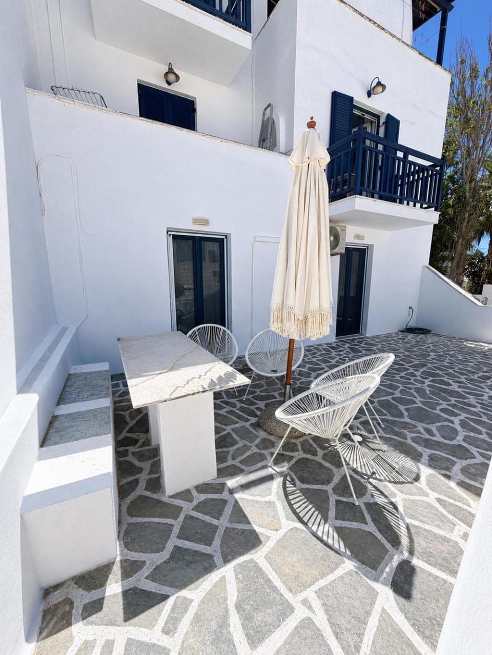 Property building, Balcony/Terrace