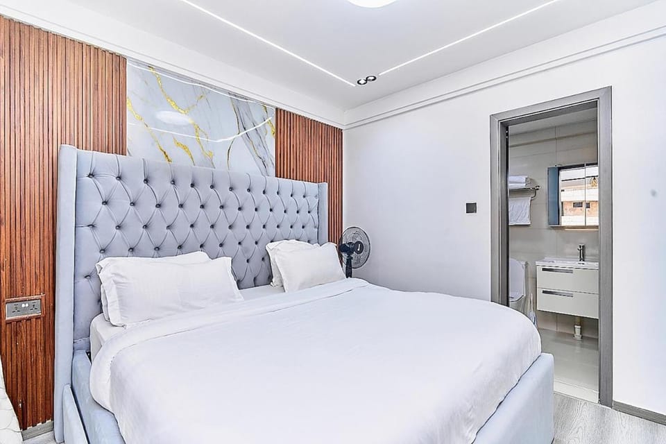 Marble Mist Suite, Unique 1 bed with a pool & view Apartment in Nairobi County