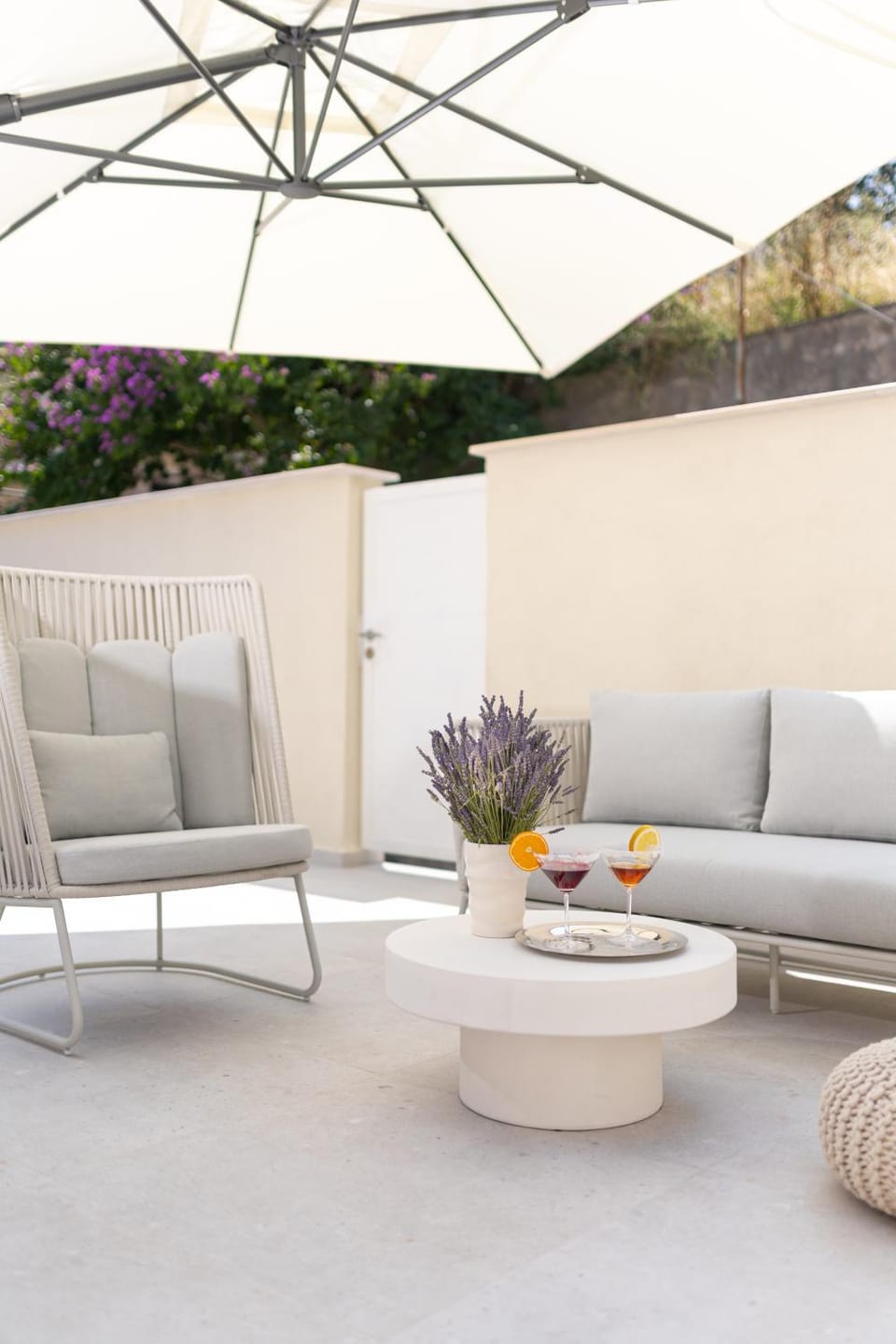 Patio, Day, Balcony/Terrace, Seating area