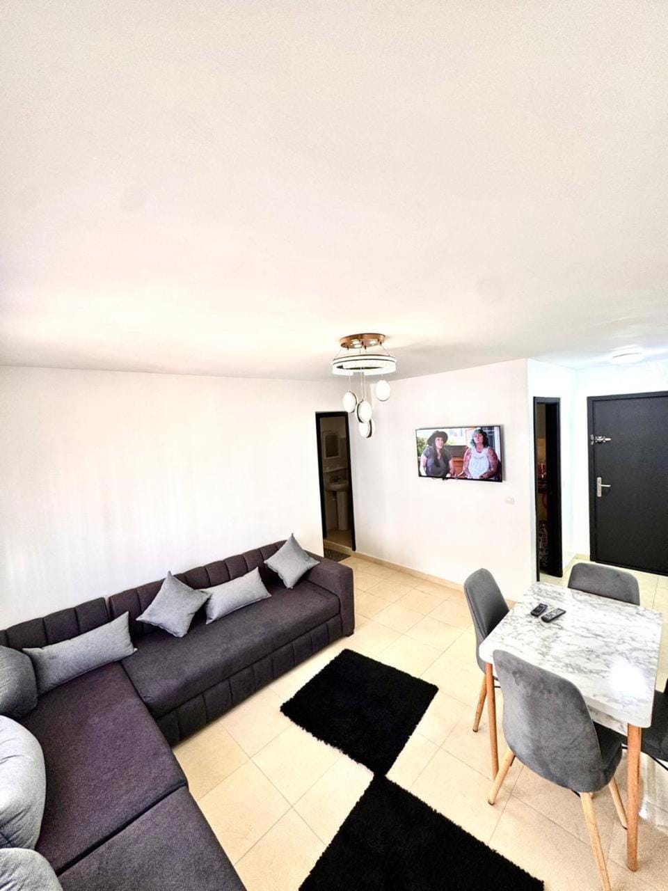 Apartamento gzenaya a 9min aeropuerto tanger Apartment in Tangier