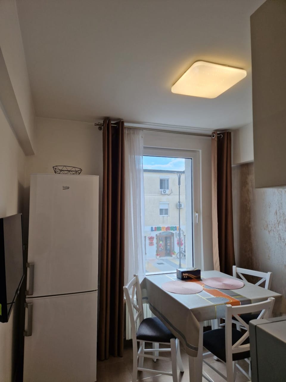 TV and multimedia, Kitchen or kitchenette, Dining area, oven