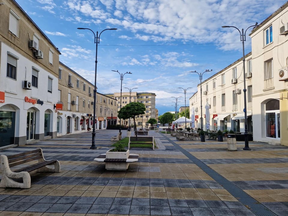 Property building, Neighbourhood, City view, Street view, Location