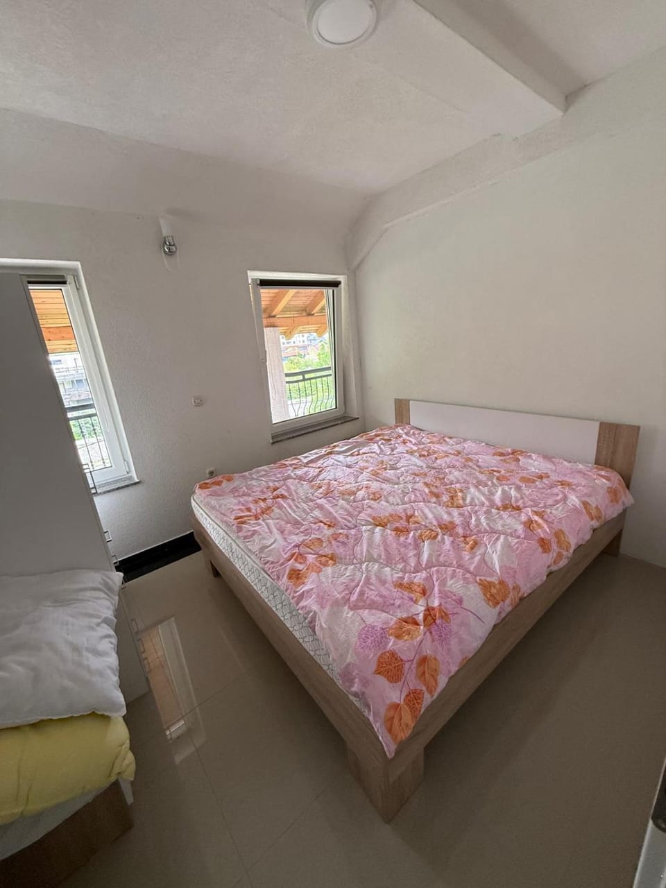 Bed, Balcony/Terrace, Photo of the whole room, Bedroom, wardrobe