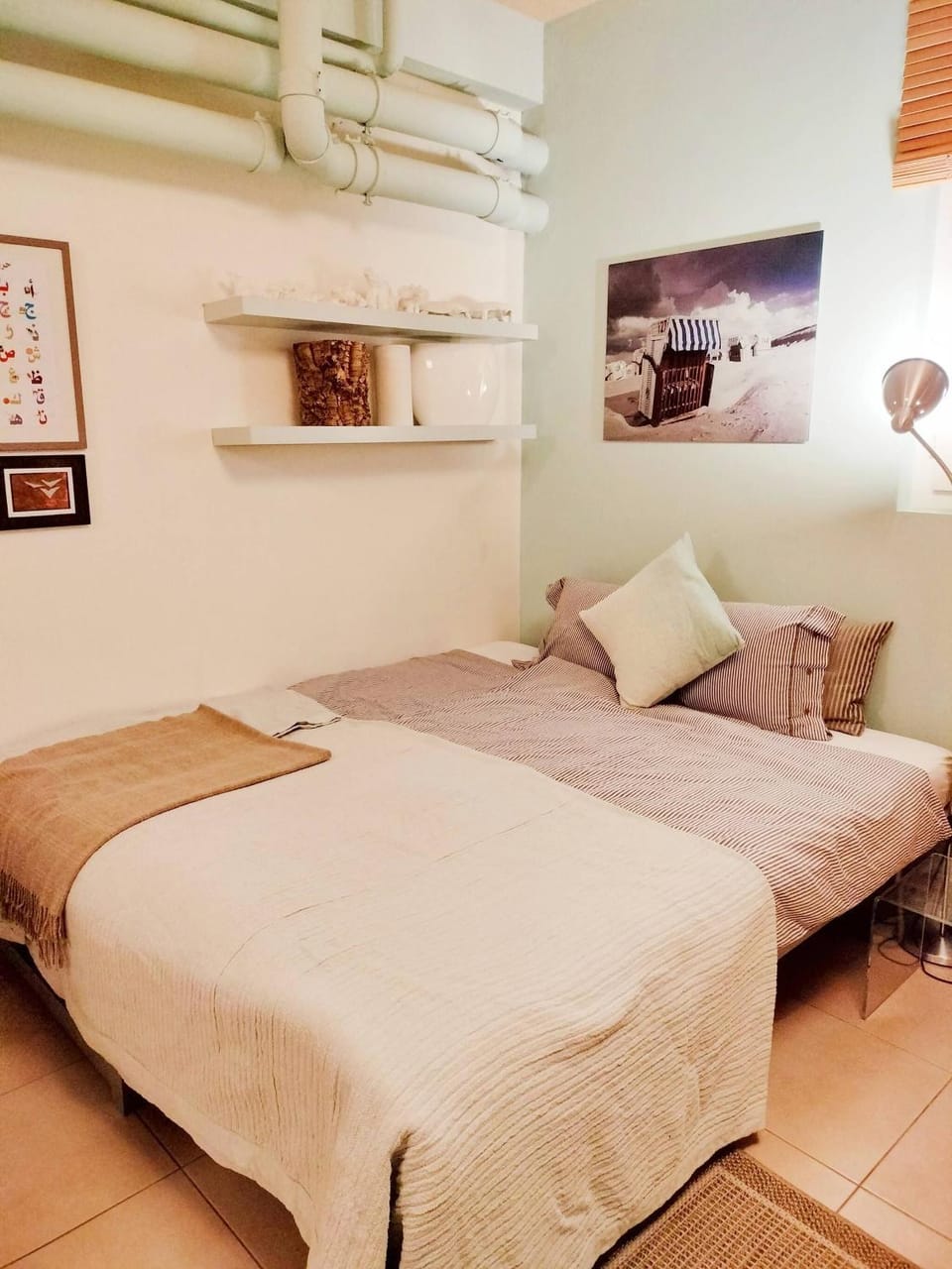 Bed, Decorative detail, Bedroom