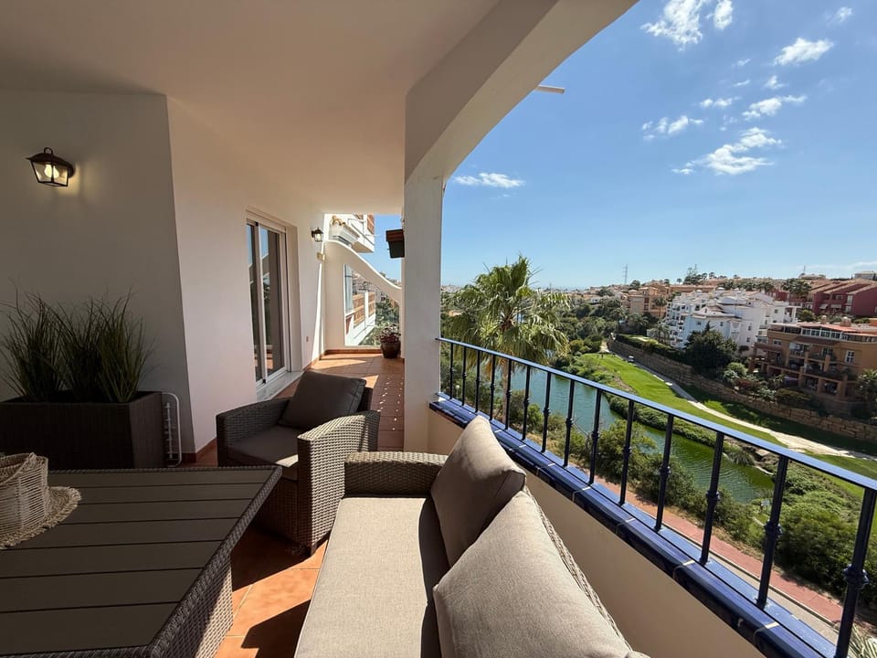 View (from property/room), Balcony/Terrace, Seating area, Sea view