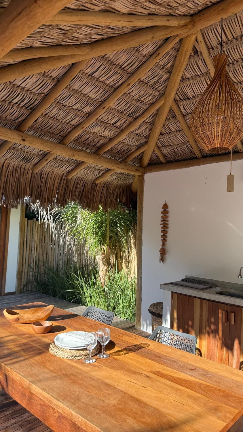 Tiki Pool's House House in State of Ceará
