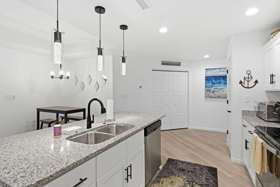 Emerald Bay Unit 1D House in Lake of the Ozarks