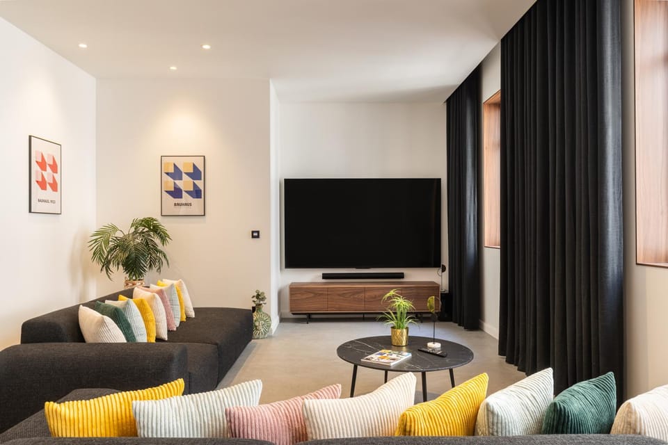 Le Loft MOHOM - Bourse du Travail - 4 Bedrooms, 4 Bathrooms, 4 Parkings Apartment in Lyon