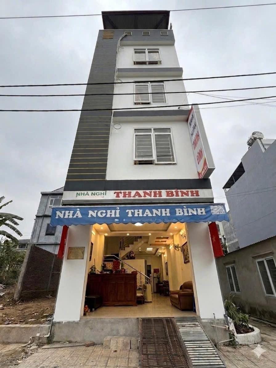 Nhà Nghỉ Thanh Bình Quảng Trường Cao Bằng Bed and Breakfast in Vietnam