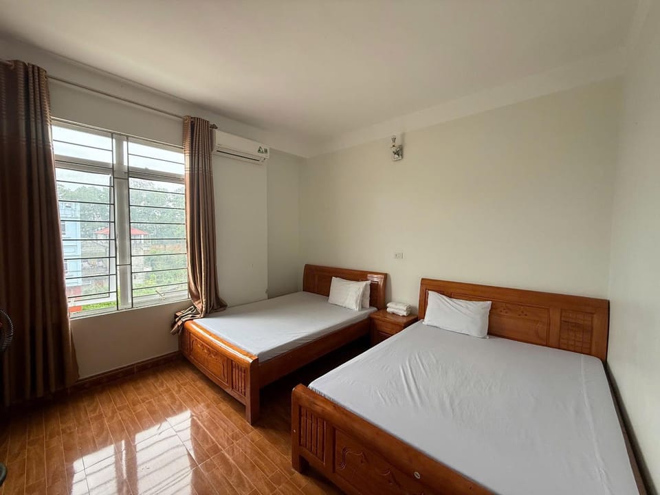 Nhà Nghỉ Thanh Bình Quảng Trường Cao Bằng Bed and Breakfast in Vietnam